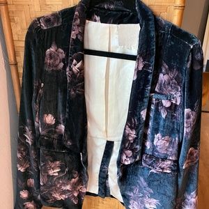 SIZE SMALL CRUSHED VELVET BLAZER BY CHASER